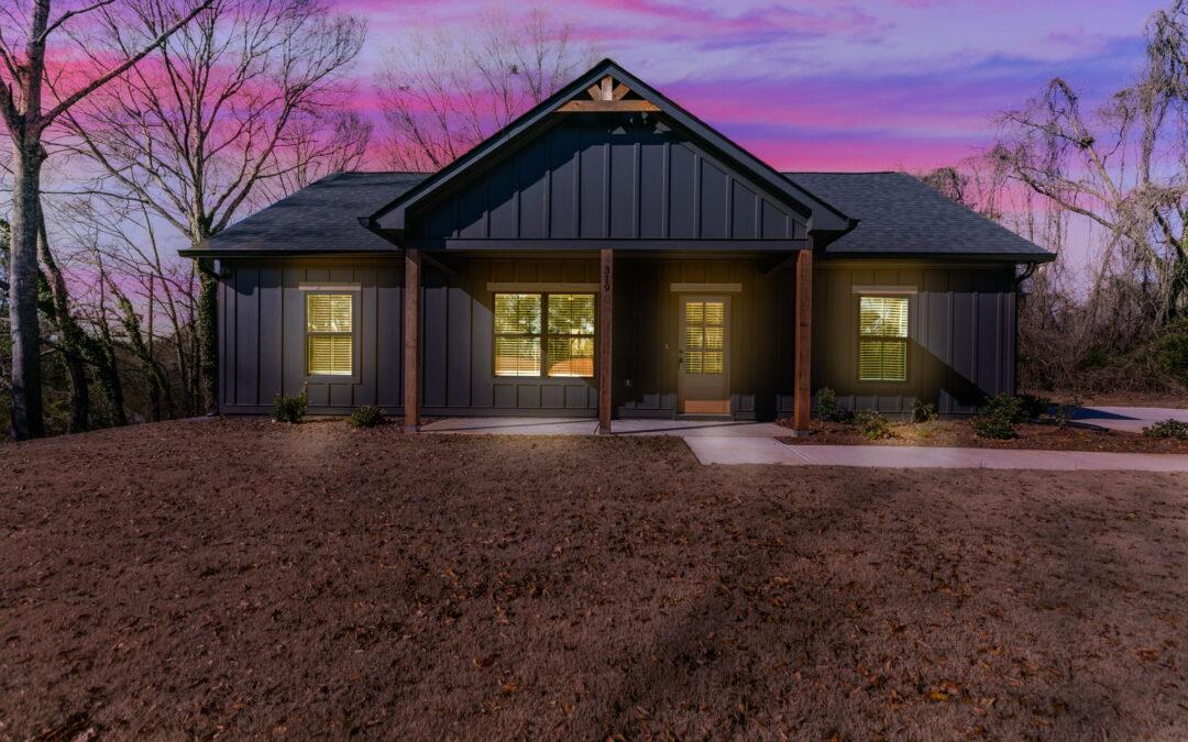 319 Bledsoe St, Carrollton, GA 30117